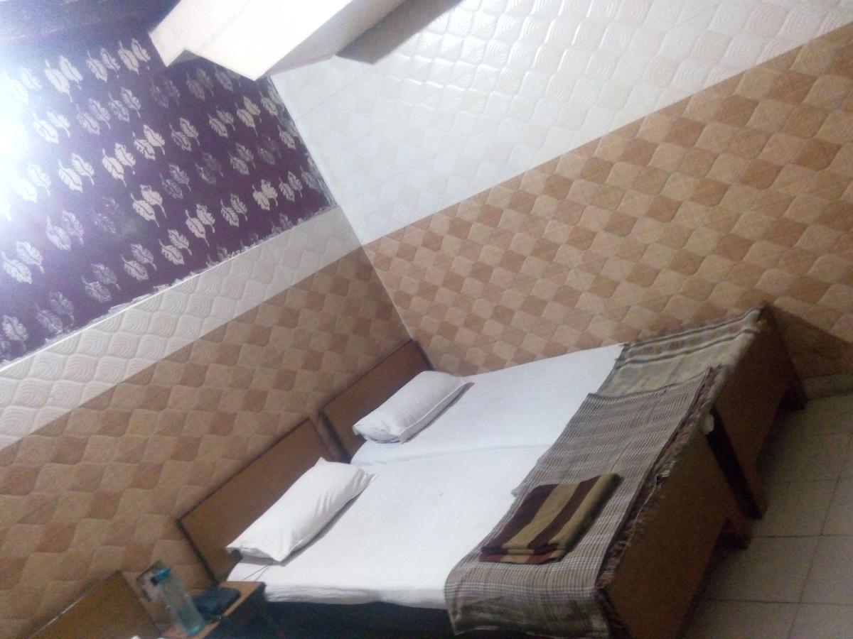 Hotel Bharat Palace Джайпур Екстериор снимка